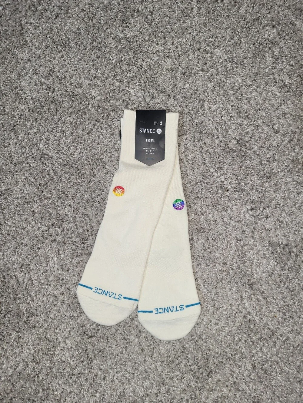 Stance Small Casual Crew Socks Love Crew Off White Womens 5-7.5 Mens 3-5.5 Youth